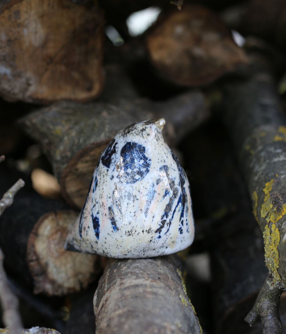 ART STUDIO LAURA RAINBOW 527 MARS (2) KERAMIČKA PTICA SREĆE BR 527 MARS